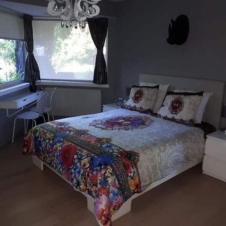 B&B Uccle Экстерьер фото